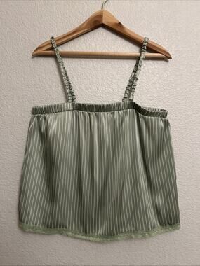 New Jaclyn Intimates Top Cami Sleeveless Quiet Luxury Minimalist Silky Layer L